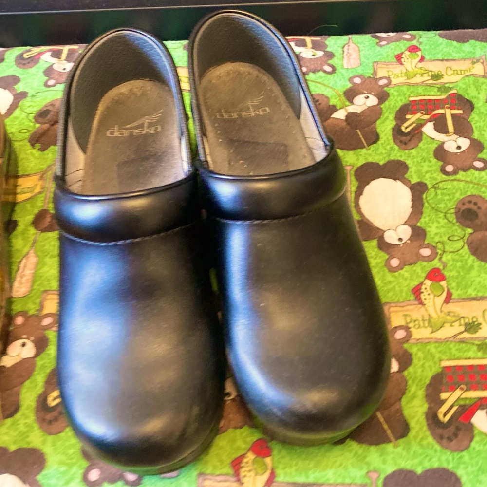 dansko like new